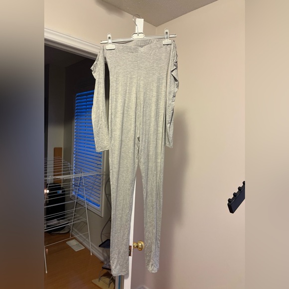 Soothe Off Shoulder Jumpsuit - Picture 3 of 4